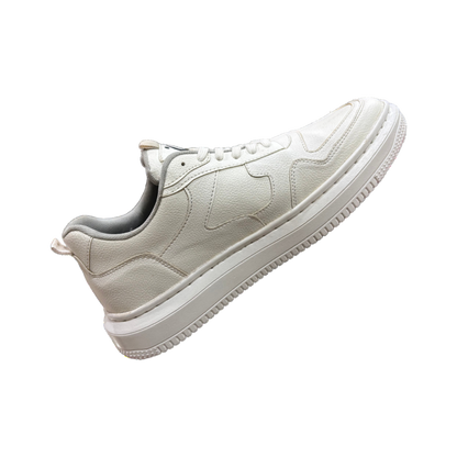 Lightweight white casual shoes for men 